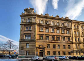 Riverside Apartment, Prague